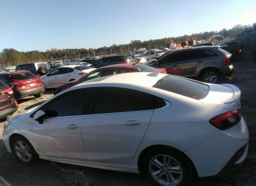 Photo 13 of 2017 Chevrolet Cruze LT AUTO (VIN 1G1BE5SM3H7193540)