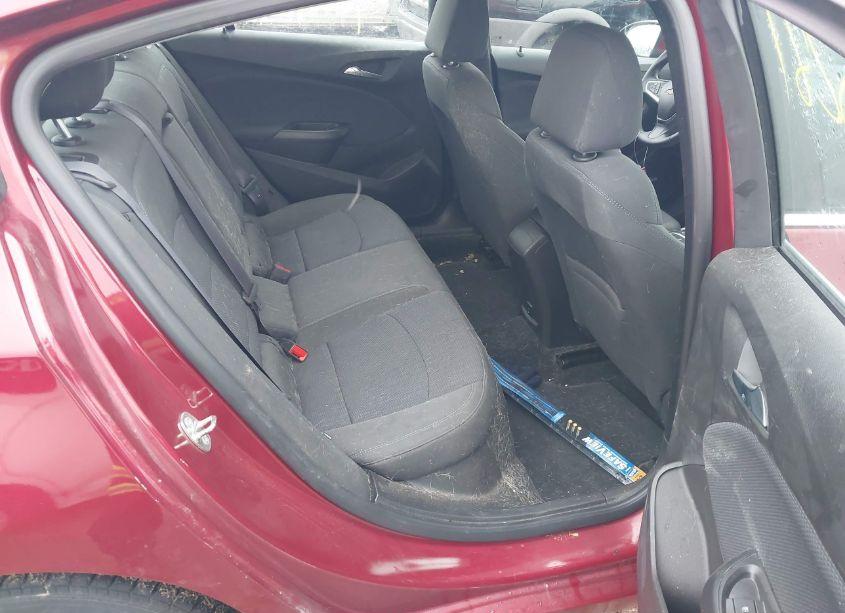 Photo 8 of 2017 Chevrolet Cruze LT AUTO (VIN 1G1BE5SM3H7195580)