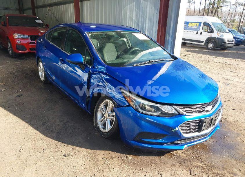 2017 Chevrolet Cruze LT AUTO (VIN 1G1BE5SM3H7210773) main photo