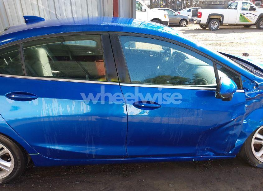 Photo 13 of 2017 Chevrolet Cruze LT AUTO (VIN 1G1BE5SM3H7210773)