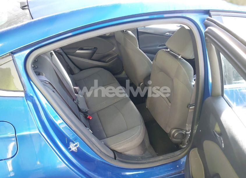 Photo 8 of 2017 Chevrolet Cruze LT AUTO (VIN 1G1BE5SM3H7210773)