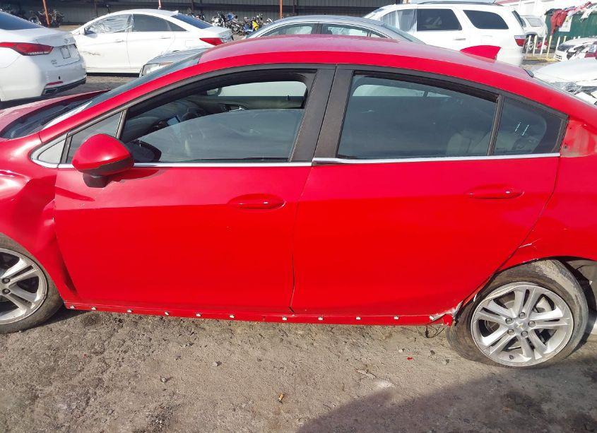 Photo 15 of 2017 Chevrolet Cruze LT AUTO (VIN 1G1BE5SM3H7224558)