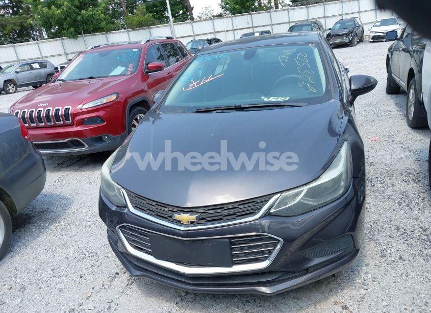 Photo 12 of 2017 Chevrolet Cruze LT AUTO (VIN 1G1BE5SM3H7228500)