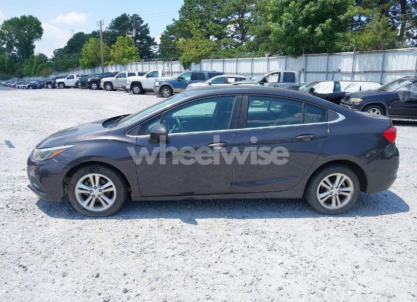 Photo 14 of 2017 Chevrolet Cruze LT AUTO (VIN 1G1BE5SM3H7228500)