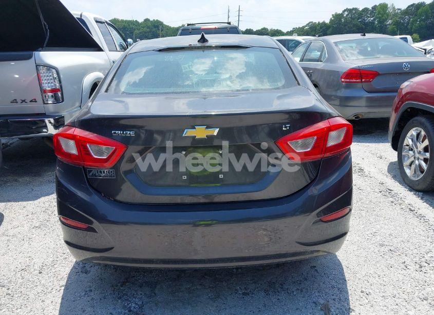 Photo 16 of 2017 Chevrolet Cruze LT AUTO (VIN 1G1BE5SM3H7228500)