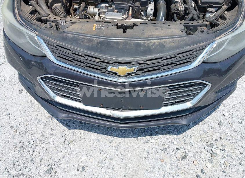 Photo 6 of 2017 Chevrolet Cruze LT AUTO (VIN 1G1BE5SM3H7228500)