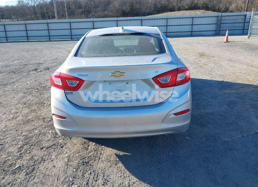 Photo 16 of 2017 Chevrolet Cruze LT AUTO (VIN 1G1BE5SM3H7234376)