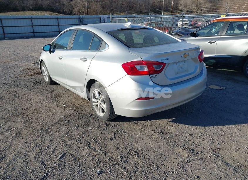 Photo 3 of 2017 Chevrolet Cruze LT AUTO (VIN 1G1BE5SM3H7234376)
