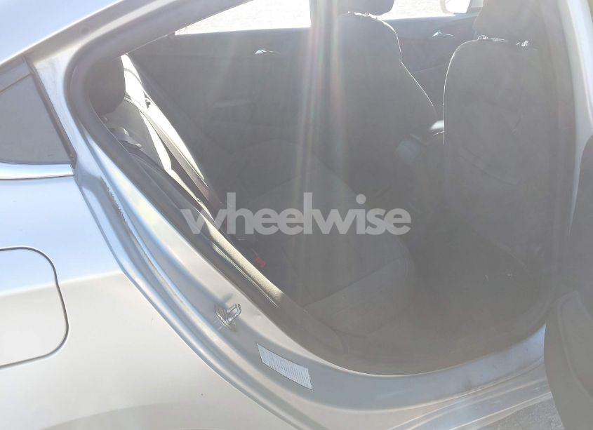 Photo 8 of 2017 Chevrolet Cruze LT AUTO (VIN 1G1BE5SM3H7234376)