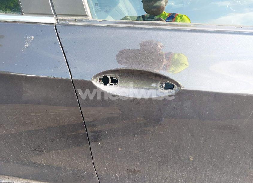 Photo 18 of 2017 Chevrolet Cruze LT AUTO (VIN 1G1BE5SM3H7242901)