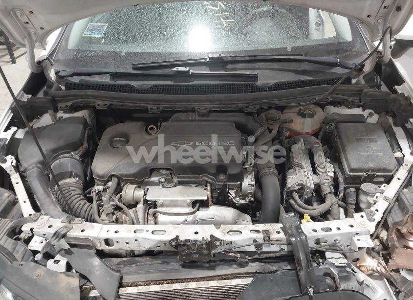 Photo 10 of 2017 Chevrolet Cruze (VIN 1G1BE5SM3H7245149)