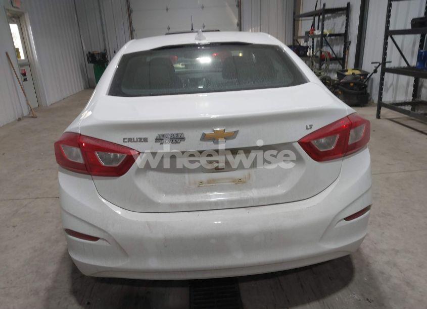 Photo 16 of 2017 Chevrolet Cruze (VIN 1G1BE5SM3H7245149)