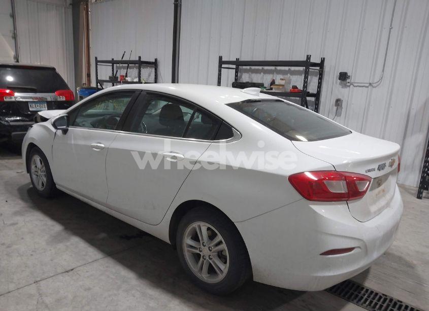 Photo 3 of 2017 Chevrolet Cruze (VIN 1G1BE5SM3H7245149)