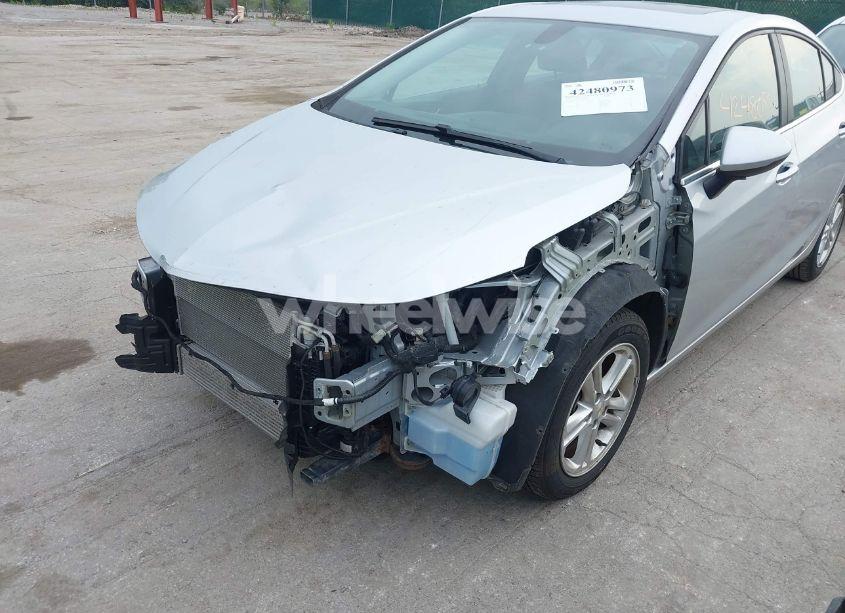 Photo 6 of 2017 Chevrolet Cruze LT AUTO (VIN 1G1BE5SM3H7262470)