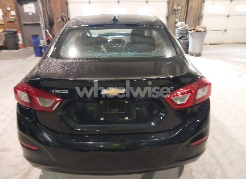 Photo 16 of 2017 Chevrolet Cruze LT AUTO (VIN 1G1BE5SM3H7270391)
