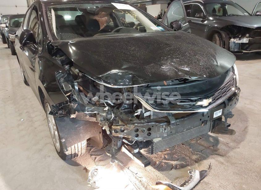 Photo 6 of 2017 Chevrolet Cruze LT AUTO (VIN 1G1BE5SM3H7270391)