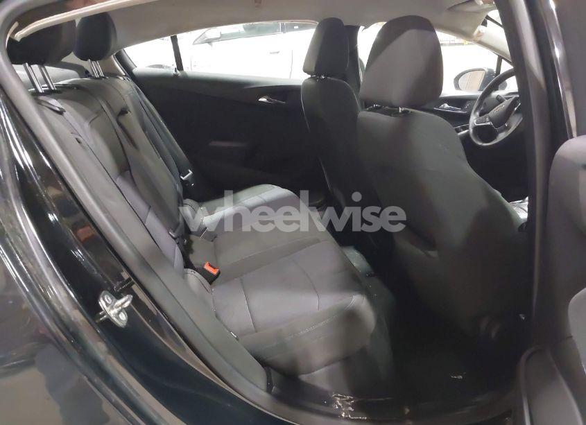 Photo 8 of 2018 Chevrolet Cruze LT AUTO (VIN 1G1BE5SM3J7102787)