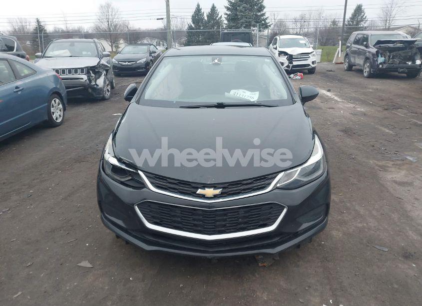 Photo 12 of 2018 Chevrolet Cruze LT AUTO (VIN 1G1BE5SM3J7107567)
