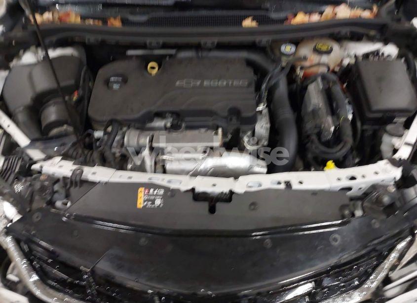 Photo 10 of 2018 Chevrolet Cruze LT AUTO (VIN 1G1BE5SM3J7109996)