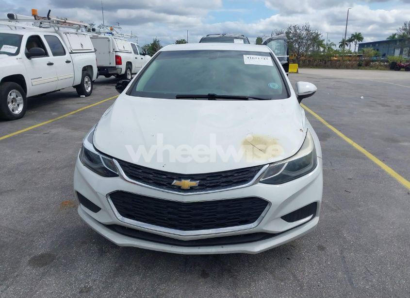 Photo 12 of 2018 Chevrolet Cruze LT AUTO (VIN 1G1BE5SM3J7113384)