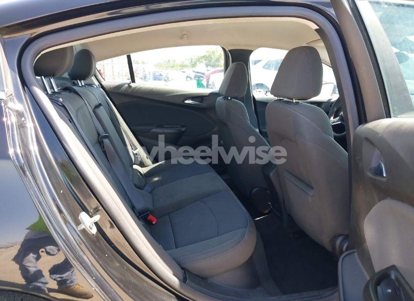 Photo 8 of 2018 Chevrolet Cruze LT AUTO (VIN 1G1BE5SM3J7118603)