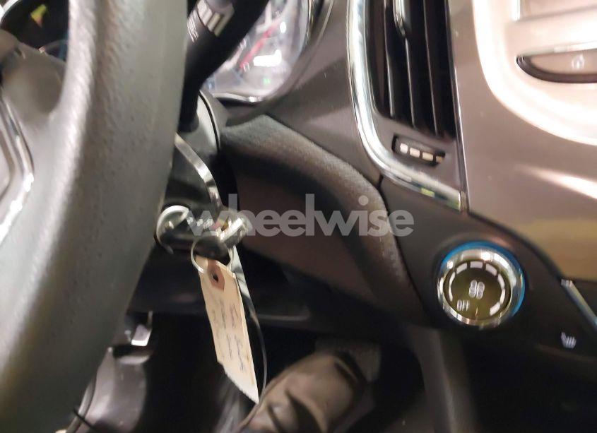 Photo 11 of 2018 Chevrolet Cruze LT AUTO (VIN 1G1BE5SM3J7122747)