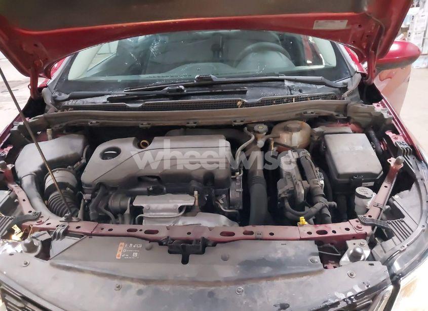 Photo 10 of 2018 Chevrolet Cruze LT AUTO (VIN 1G1BE5SM3J7125115)