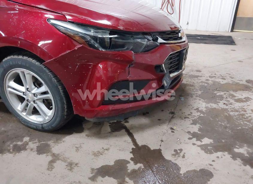 Photo 6 of 2018 Chevrolet Cruze LT AUTO (VIN 1G1BE5SM3J7125115)