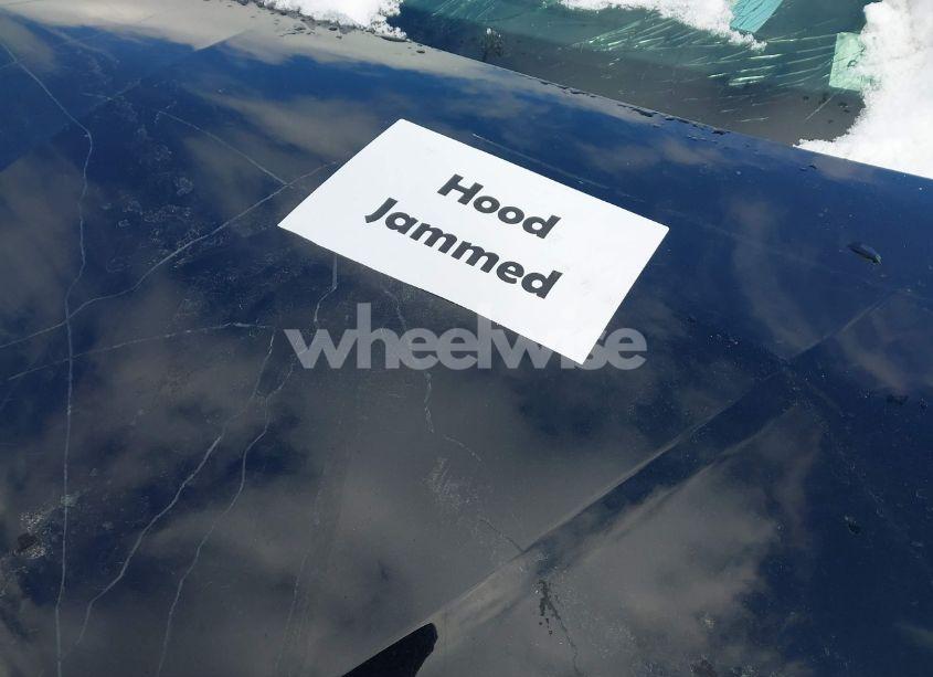 Photo 10 of 2018 Chevrolet Cruze LT AUTO (VIN 1G1BE5SM3J7132369)