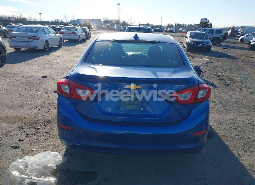 Photo 17 of 2018 Chevrolet Cruze LT AUTO (VIN 1G1BE5SM3J7134977)