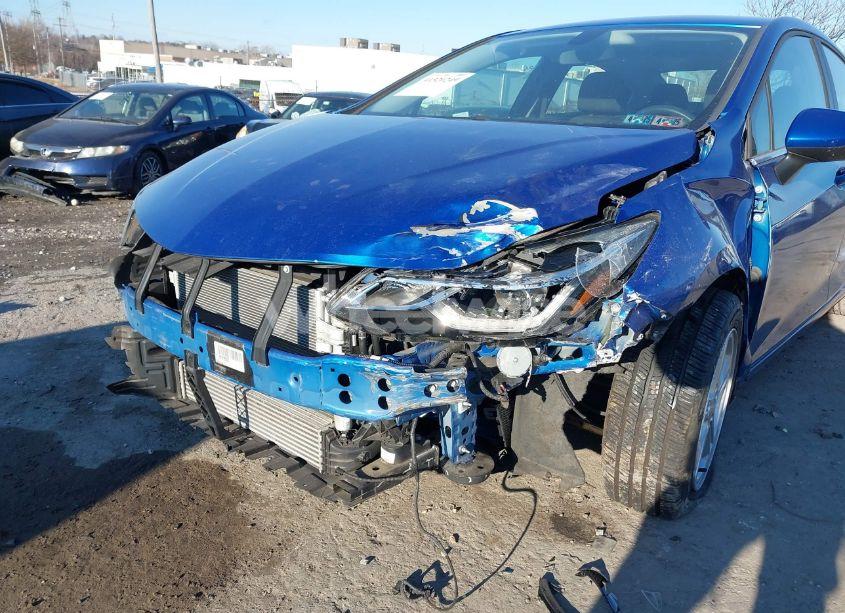 Photo 6 of 2018 Chevrolet Cruze LT AUTO (VIN 1G1BE5SM3J7134977)