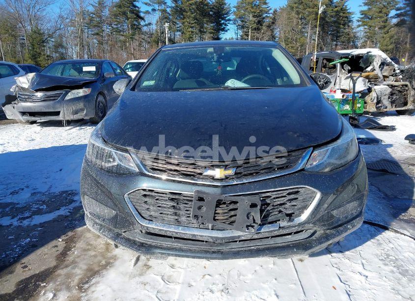 Photo 13 of 2018 Chevrolet Cruze LT AUTO (VIN 1G1BE5SM3J7141220)