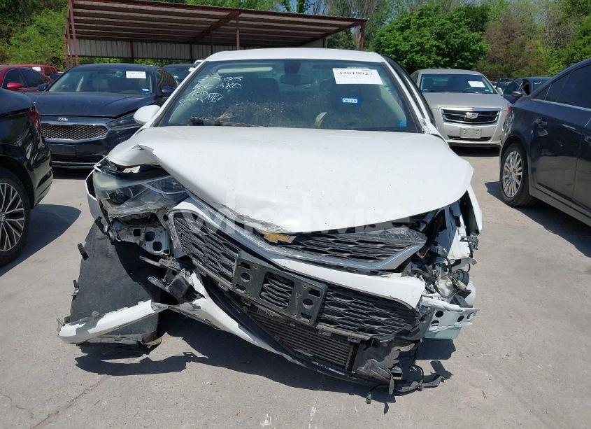 Photo 11 of 2018 Chevrolet Cruze LT AUTO (VIN 1G1BE5SM3J7154243)