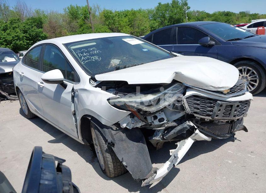 Photo 12 of 2018 Chevrolet Cruze LT AUTO (VIN 1G1BE5SM3J7154243)