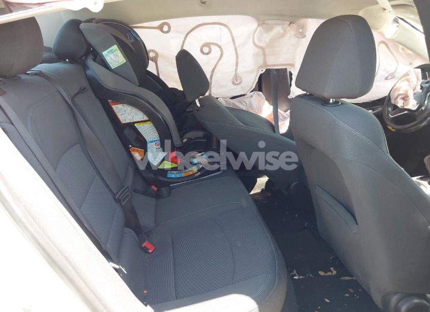 Photo 8 of 2018 Chevrolet Cruze LT AUTO (VIN 1G1BE5SM3J7154243)