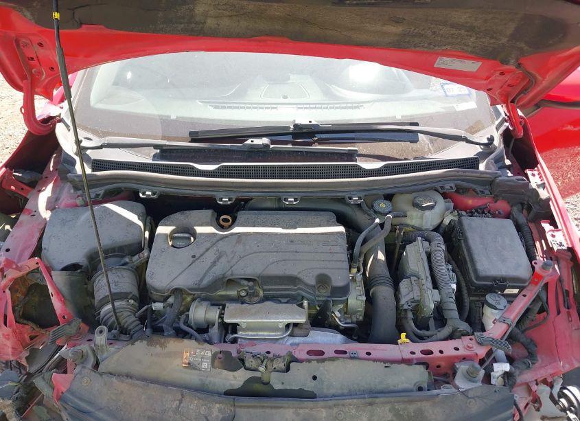 Photo 10 of 2018 Chevrolet Cruze LT AUTO (VIN 1G1BE5SM3J7163640)