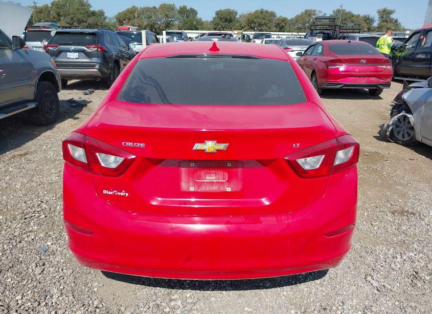 Photo 17 of 2018 Chevrolet Cruze LT AUTO (VIN 1G1BE5SM3J7163640)