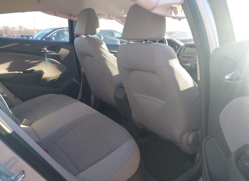 Photo 8 of 2018 Chevrolet Cruze LT AUTO (VIN 1G1BE5SM3J7168613)