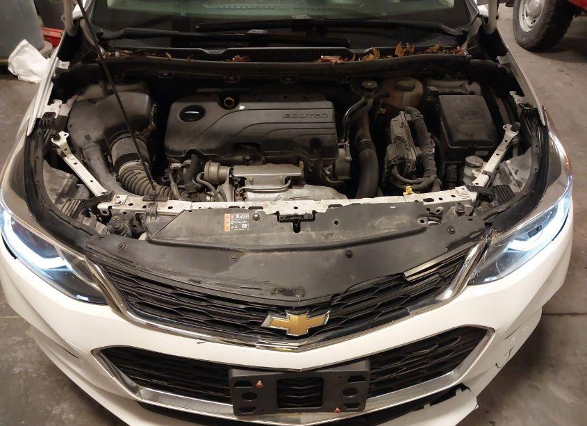 Photo 10 of 2018 Chevrolet Cruze LT AUTO (VIN 1G1BE5SM3J7174895)