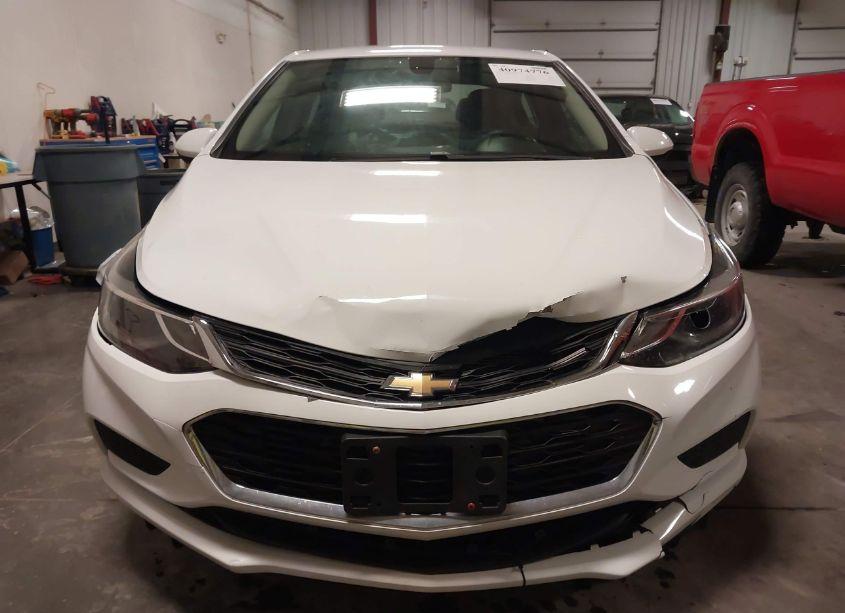 Photo 12 of 2018 Chevrolet Cruze LT AUTO (VIN 1G1BE5SM3J7174895)