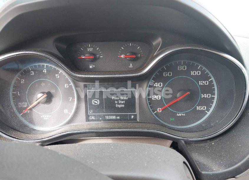 Photo 7 of 2018 Chevrolet Cruze LT AUTO (VIN 1G1BE5SM3J7184665)