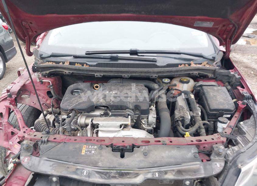 Photo 10 of 2018 Chevrolet Cruze LT AUTO (VIN 1G1BE5SM3J7192300)