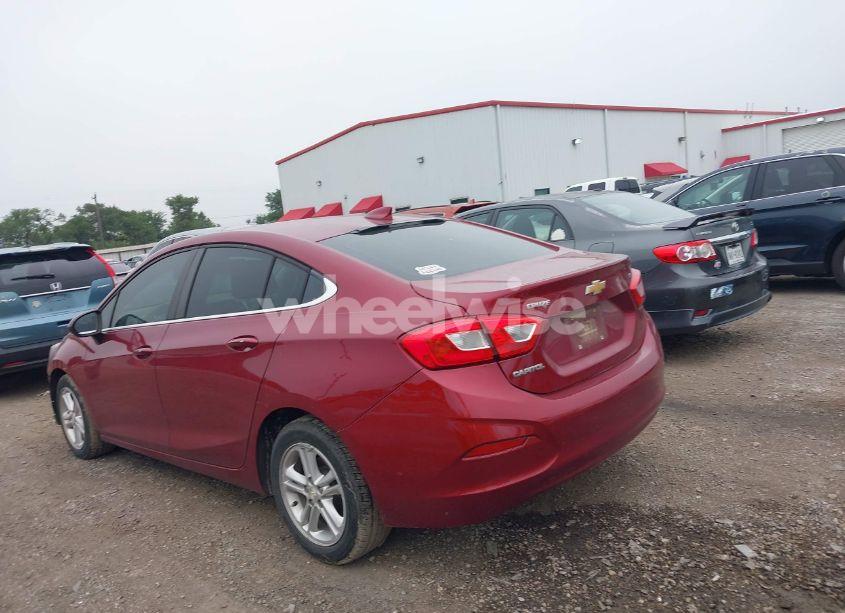 Photo 15 of 2018 Chevrolet Cruze LT AUTO (VIN 1G1BE5SM3J7192300)