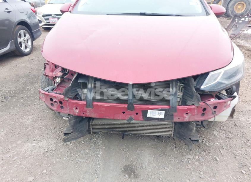 Photo 18 of 2018 Chevrolet Cruze LT AUTO (VIN 1G1BE5SM3J7192300)