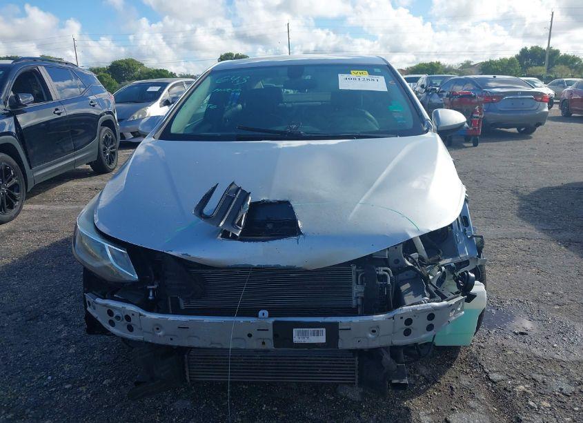 Photo 13 of 2018 Chevrolet Cruze LT AUTO (VIN 1G1BE5SM3J7202680)