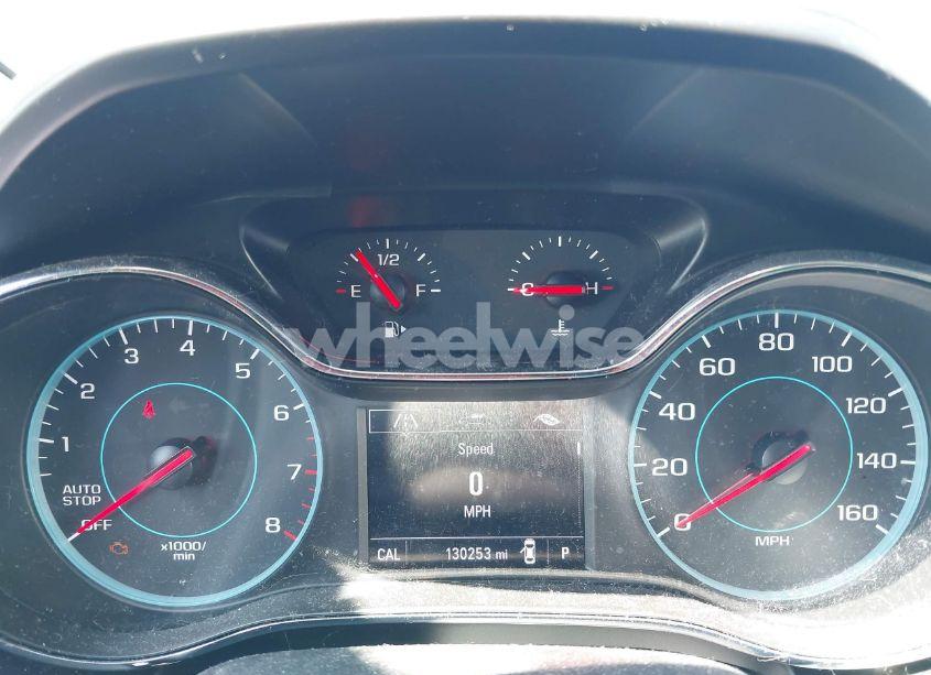 Photo 7 of 2018 Chevrolet Cruze LT AUTO (VIN 1G1BE5SM3J7205921)