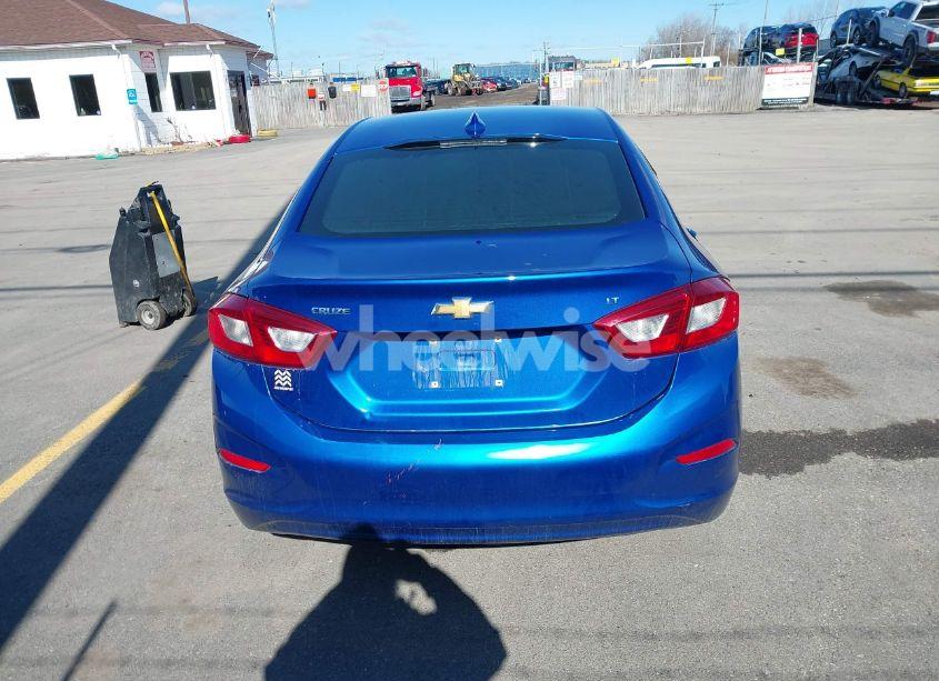 Photo 15 of 2018 Chevrolet Cruze LT AUTO (VIN 1G1BE5SM3J7214926)