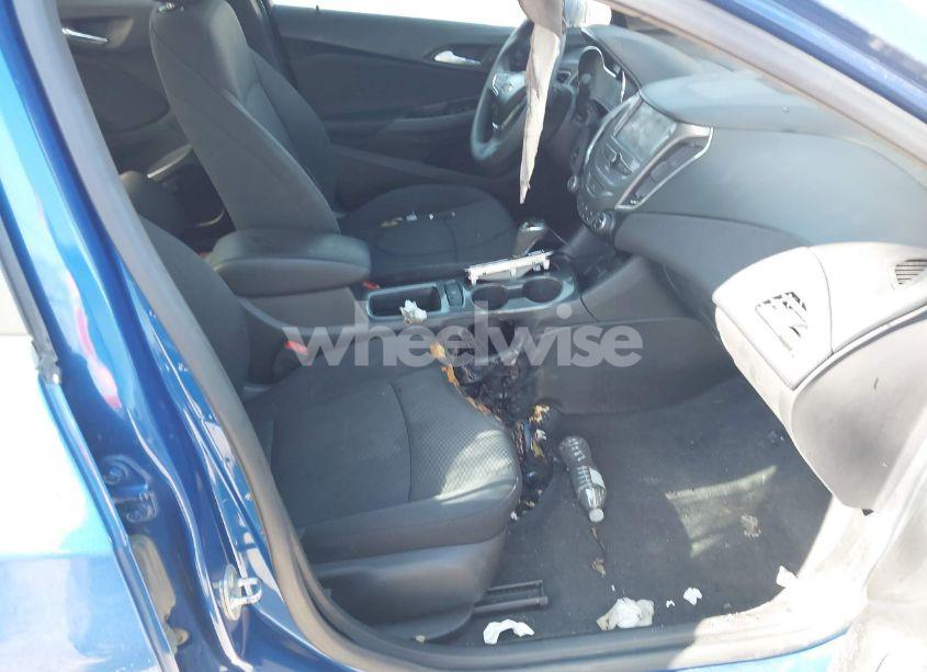 Photo 5 of 2018 Chevrolet Cruze LT AUTO (VIN 1G1BE5SM3J7214926)