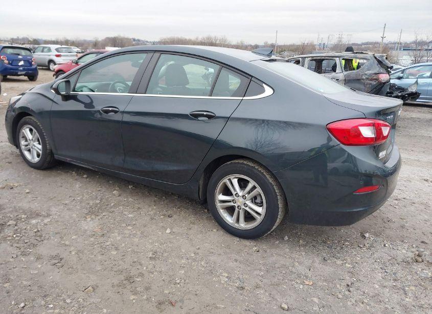 Photo 3 of 2018 Chevrolet Cruze LT AUTO (VIN 1G1BE5SM3J7231578)