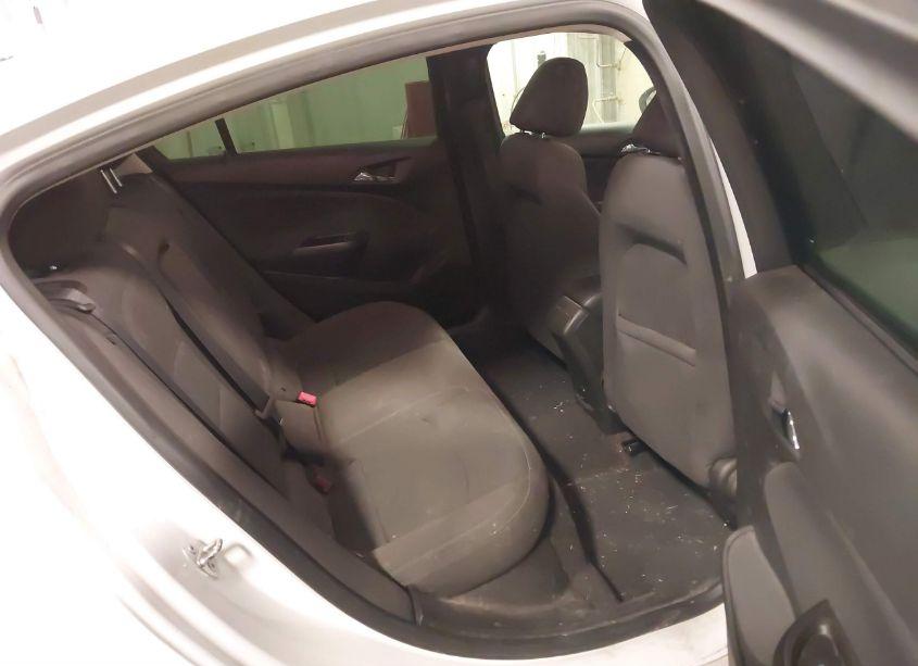 Photo 8 of 2018 Chevrolet Cruze LT AUTO (VIN 1G1BE5SM3J7234271)